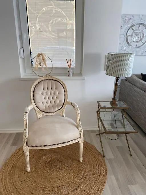 Grosszuegige Design Wohnung 110Qm Max 6 Personen Bergrheinfeld Apartment