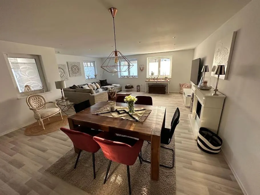 Grosszuegige Design Wohnung 110Qm Max 6 Personen Bergrheinfeld 0*,  Germany